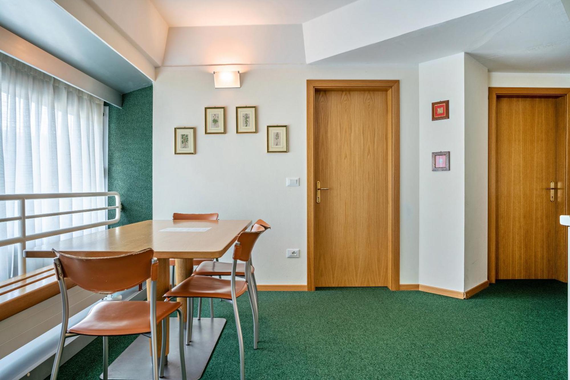 Casa Roby Al Centro Delle Dolomiti Lägenhet Marilleva Exteriör bild